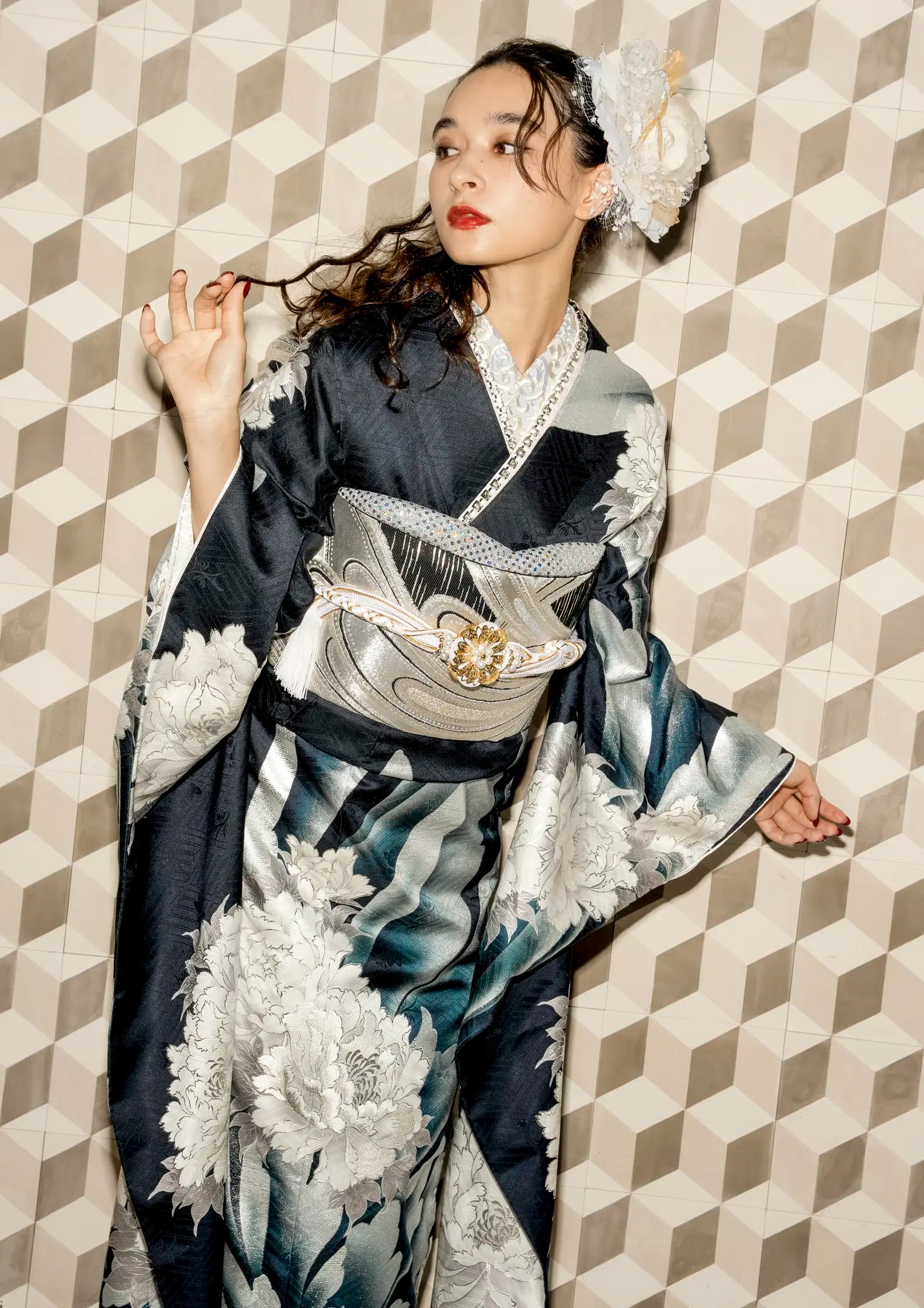 振袖 豪華 銀通し ラメ刺繍 金彩 紋意匠 身丈167cm 振袖 刺繍 金彩 銀通し