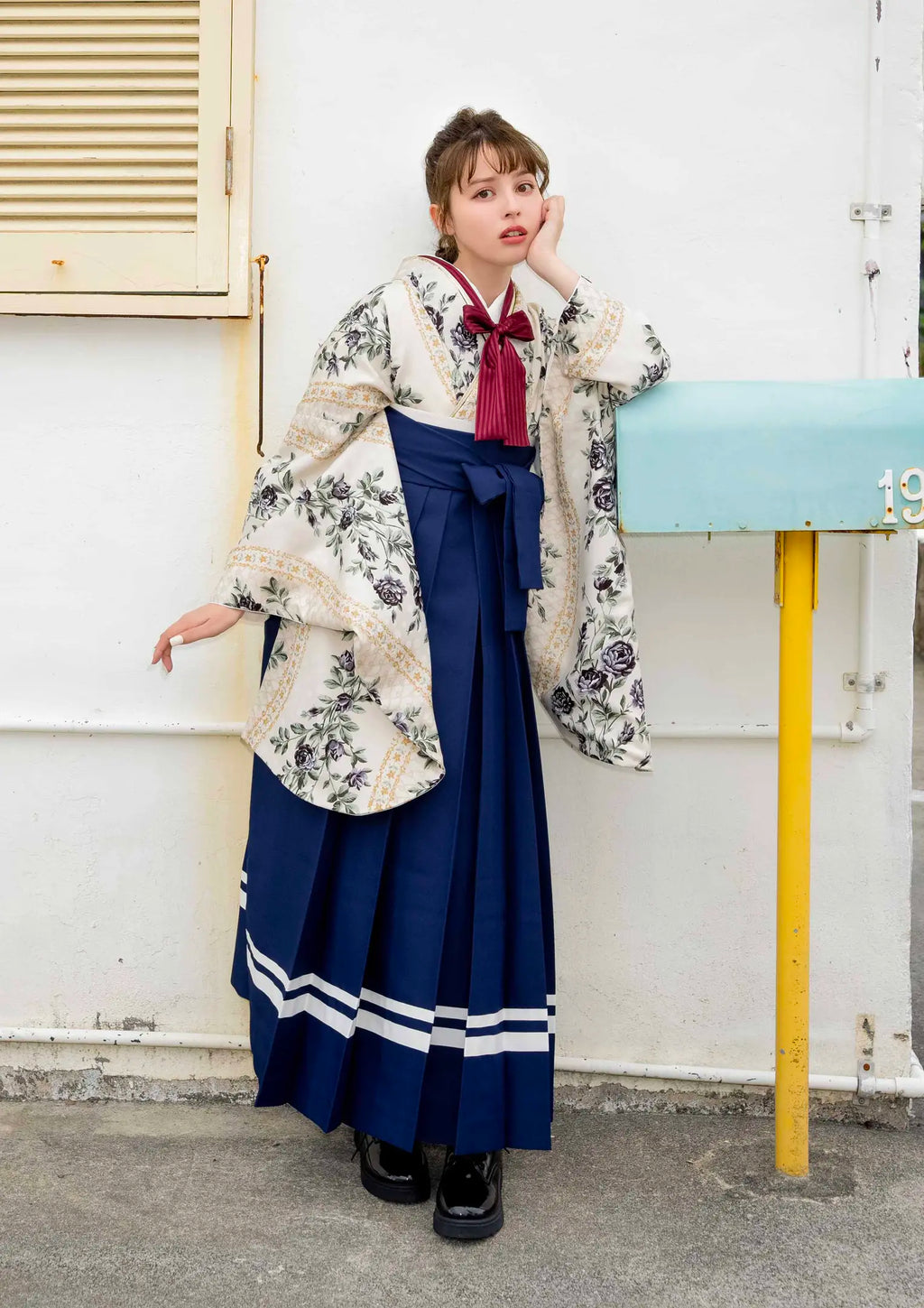 ハンドメイド洋風袴 2025nkh362_1.webp?v=1759458766