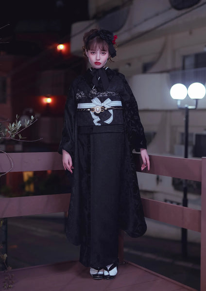 【振袖ネットレンタル：シンプルな黒ベロア】素材が切り替わる珍しいデザイン2nd/FL-0107