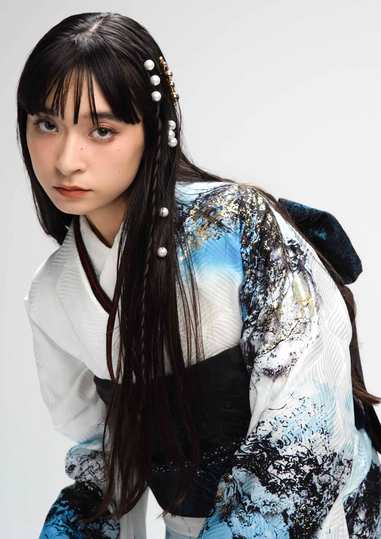 【振袖ネットレンタル：アートなモードブルー】水面アートが揺れる個性派デザイン/KH-596