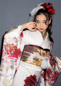 【振袖ネットレンタル：白に赤牡丹】鮮烈なコントラスト/KH-503