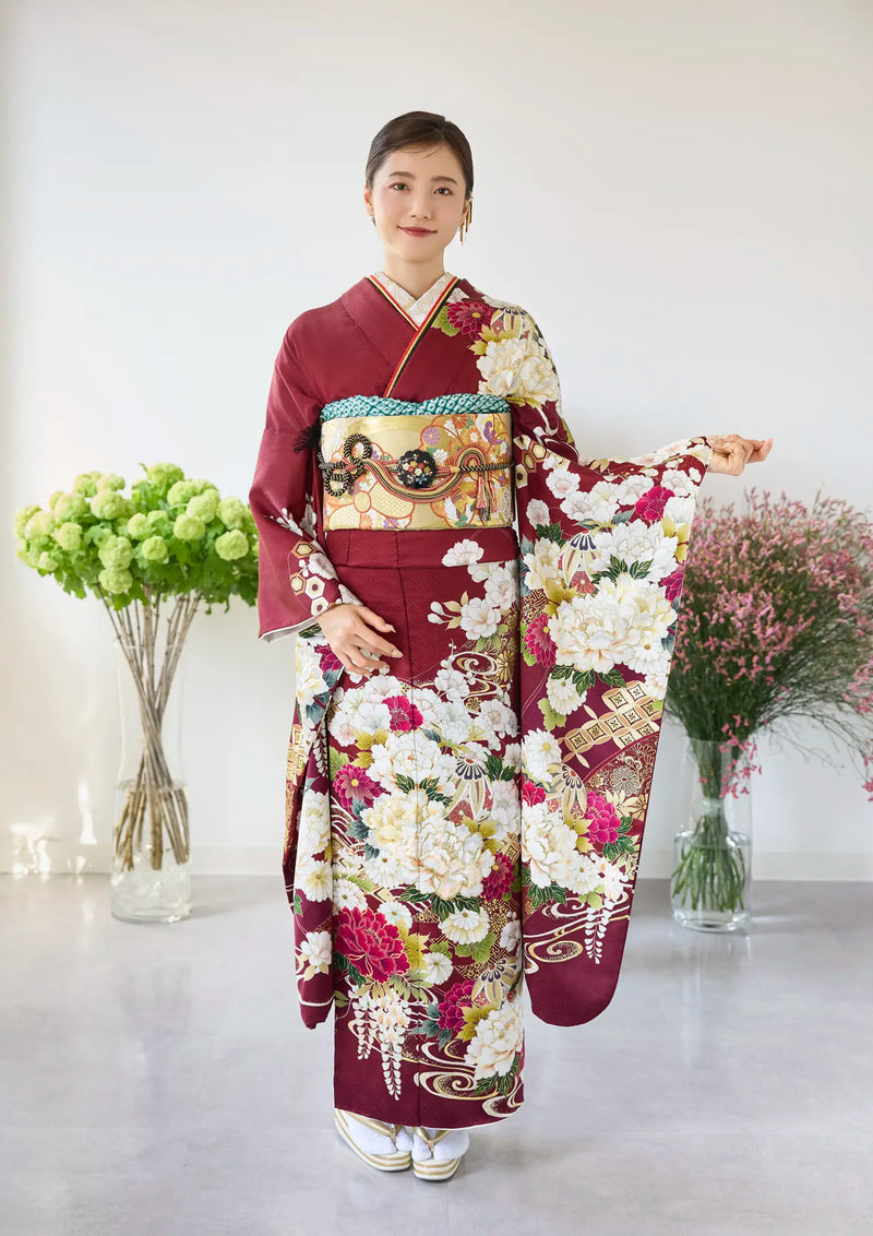 【振袖ネットレンタル：黒地に花 】立体的で華やかな花々/KH-576