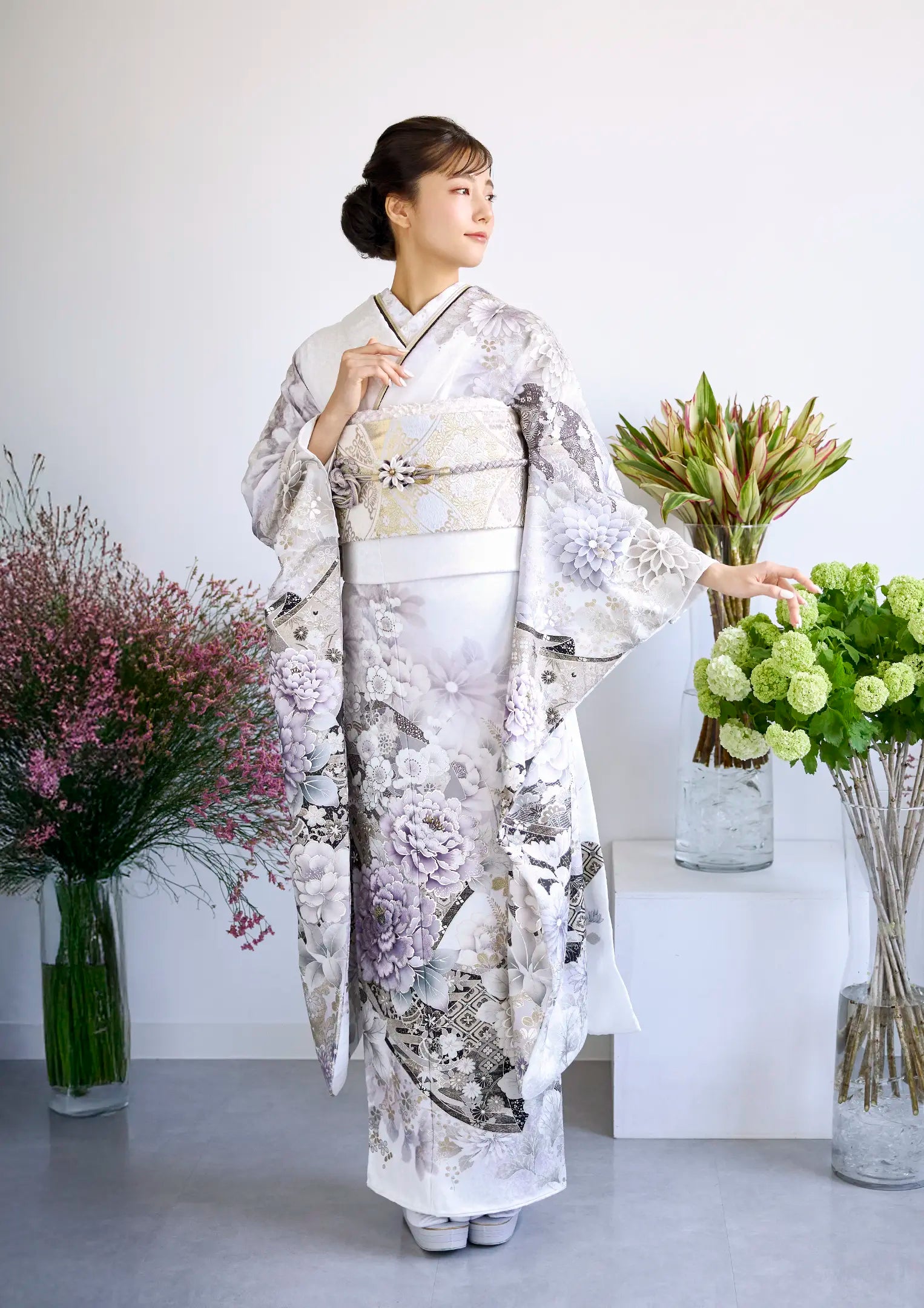 振袖ネットレンタル：白に花 】幻想的な花々/KH-579 – kimono-hearts
