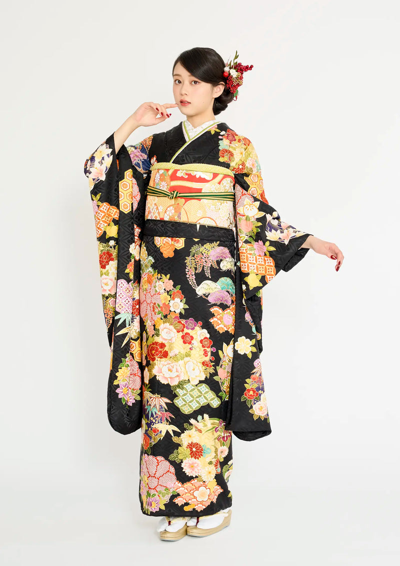 【振袖ネットレンタル：黒地に花鞠 】吉祥文様で華やかに/KH-592