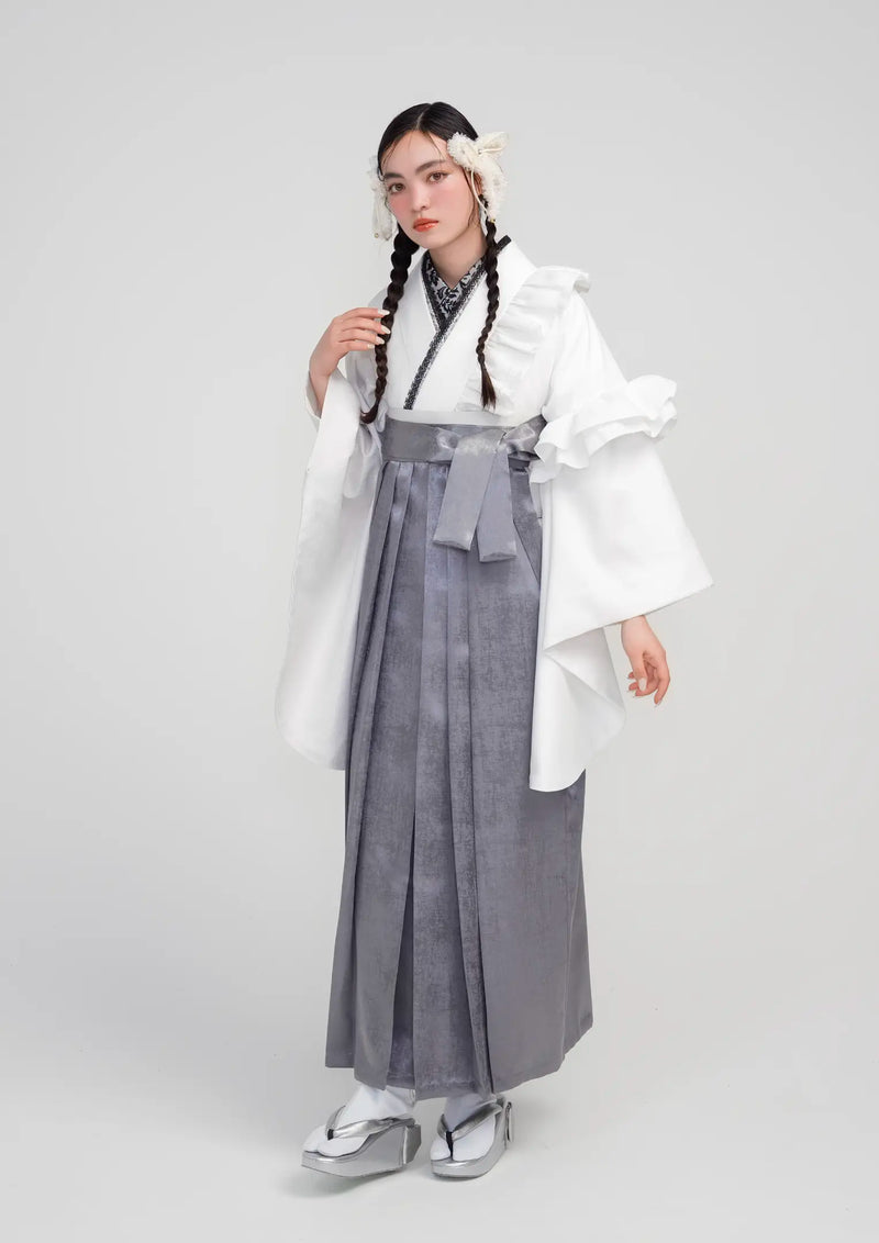 【袴ネットレンタル：ホワイトゴシック】イノセントな雰囲気で/NMR-3