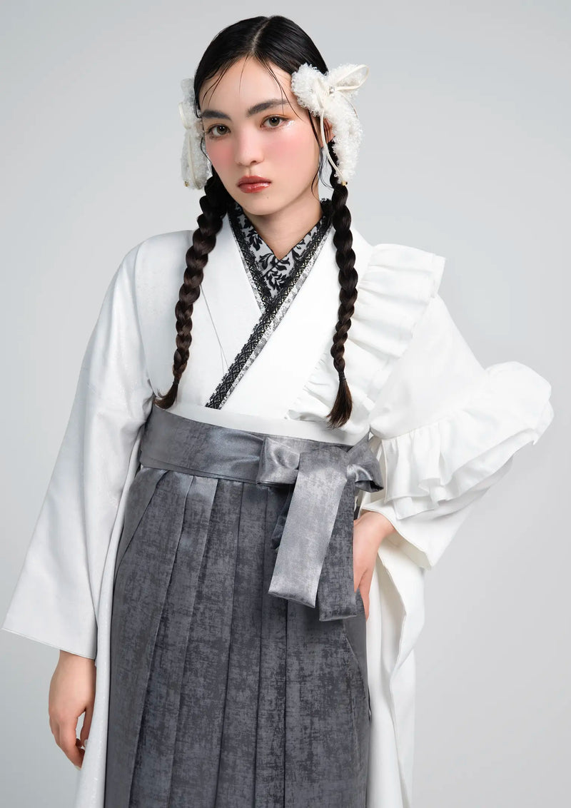 【袴ネットレンタル：ホワイトゴシック】イノセントな雰囲気で/NMR-3