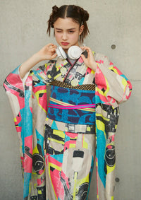 【振袖ネットレンタル：カラフル幾何学】POPな総柄デザイン/FL-E101