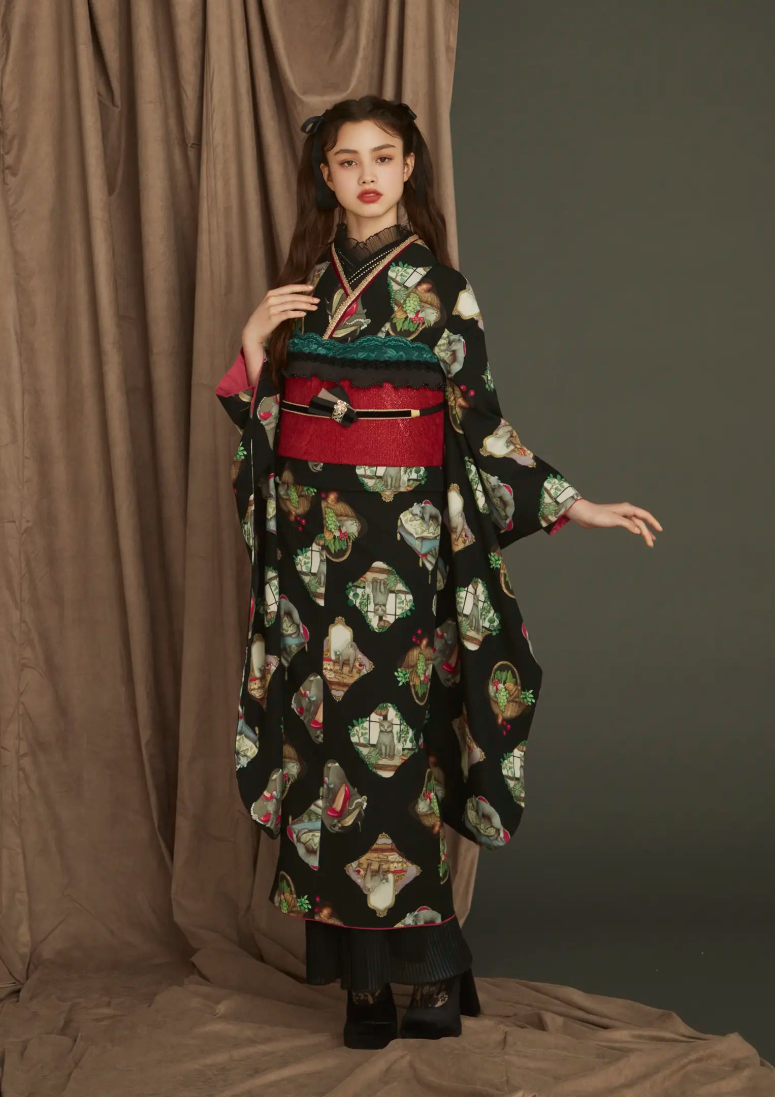 【振袖ネットレンタル：まるで西洋絵画】細やかなレースづかいで魅せるドールスタイル/FL-E102