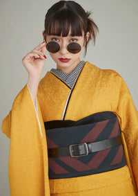 【振袖ネットレンタル：マスタード×黒の抜け感モード】大人シンプルをファッショナブルに着こなす/FL-E302