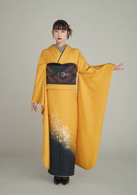 【振袖ネットレンタル：マスタード×黒の抜け感モード】大人シンプルをファッショナブルに着こなす/FL-E302