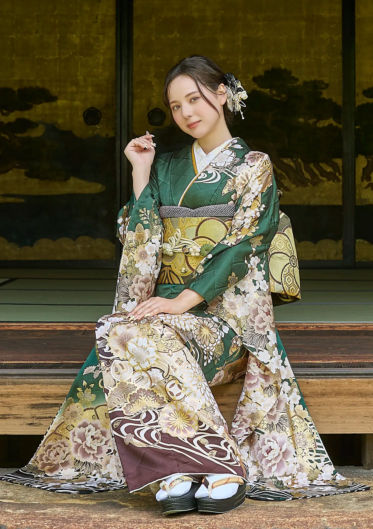 【振袖ネットレンタル：古典柄】吉祥文様を纏う緑/FL-E303