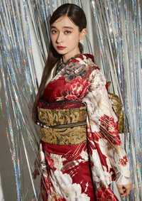 【振袖ネットレンタル：赤×ゴールドの華やか映え】大きめ花柄でラグジュアリーに/FL-E309