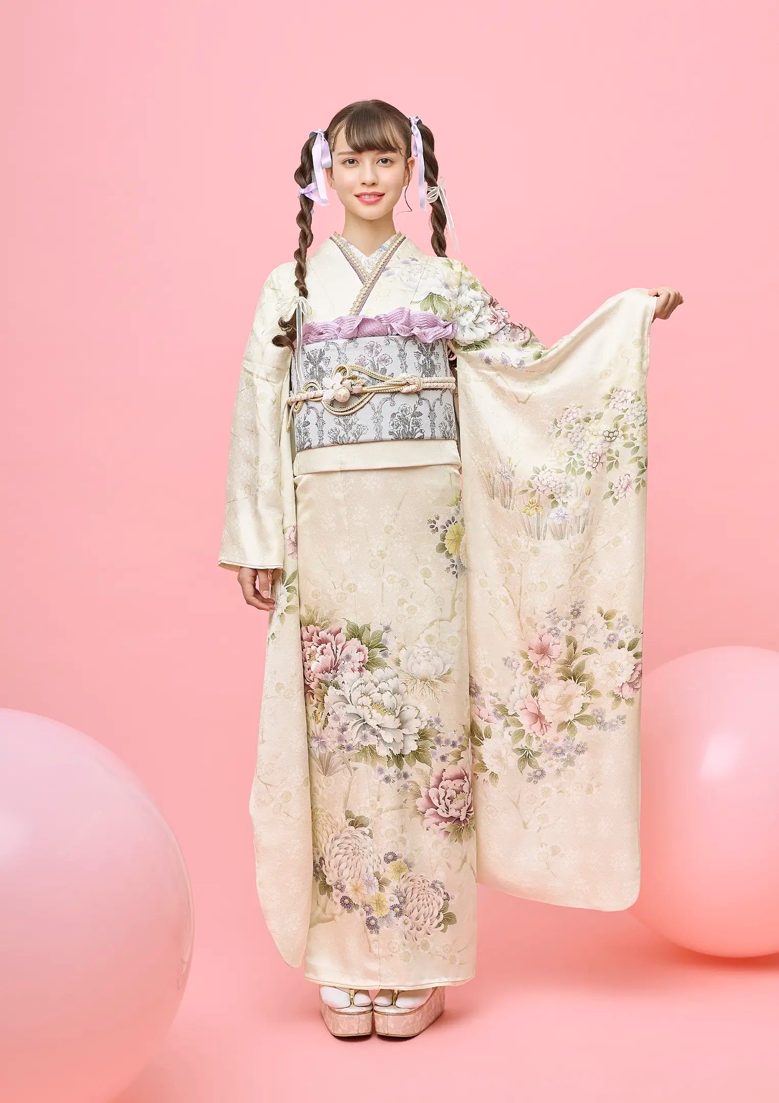 【振袖ネットレンタル：フローラルなベージュカラー】ボタニカルに可愛く/FL-E313