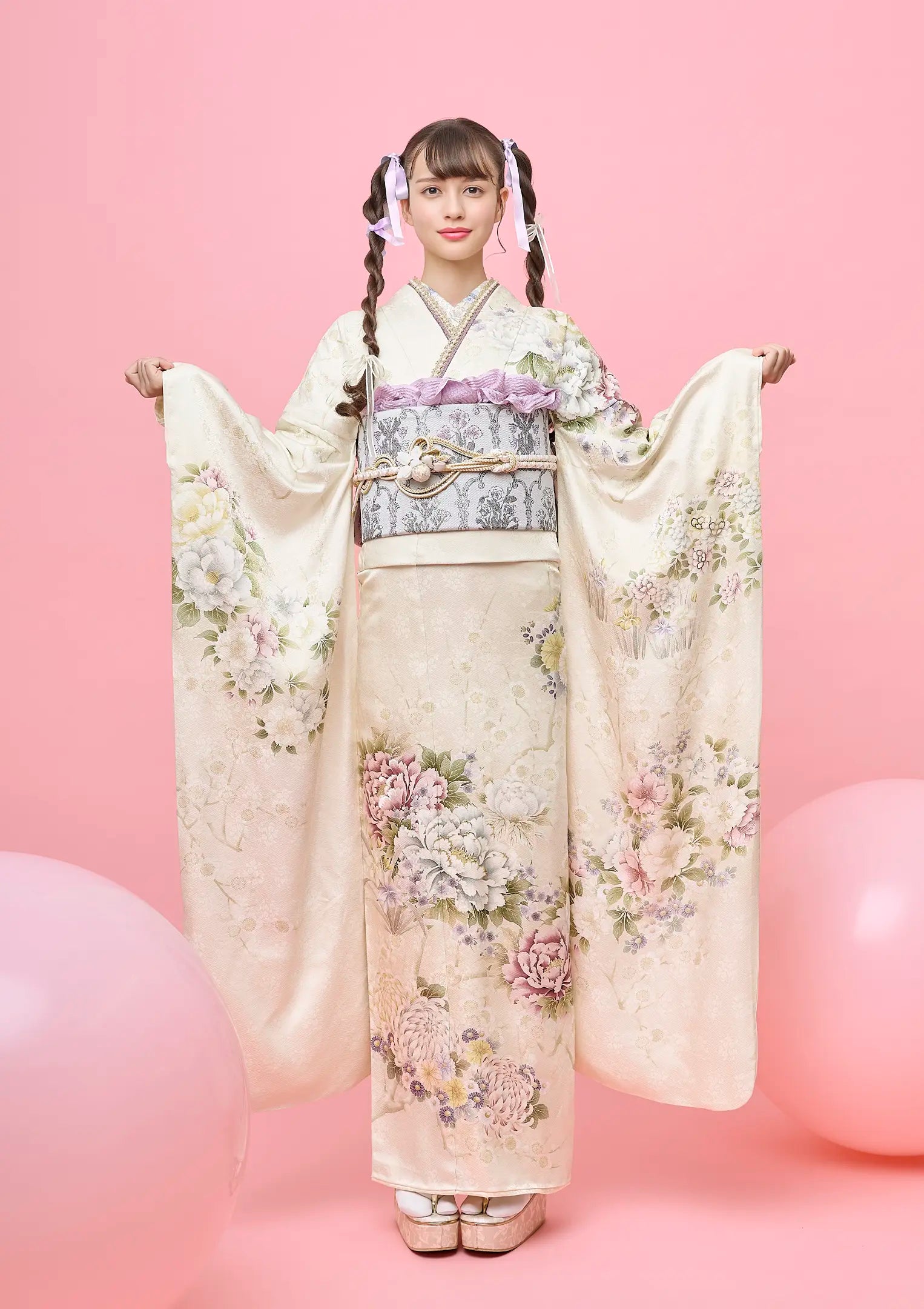 【振袖ネットレンタル：フローラルなベージュカラー】ボタニカルに可愛く/FL-E313