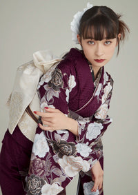 【振袖ネットレンタル：抜け感のあるボルドーをまとう】くすみローズが大人な装い/FL-E317