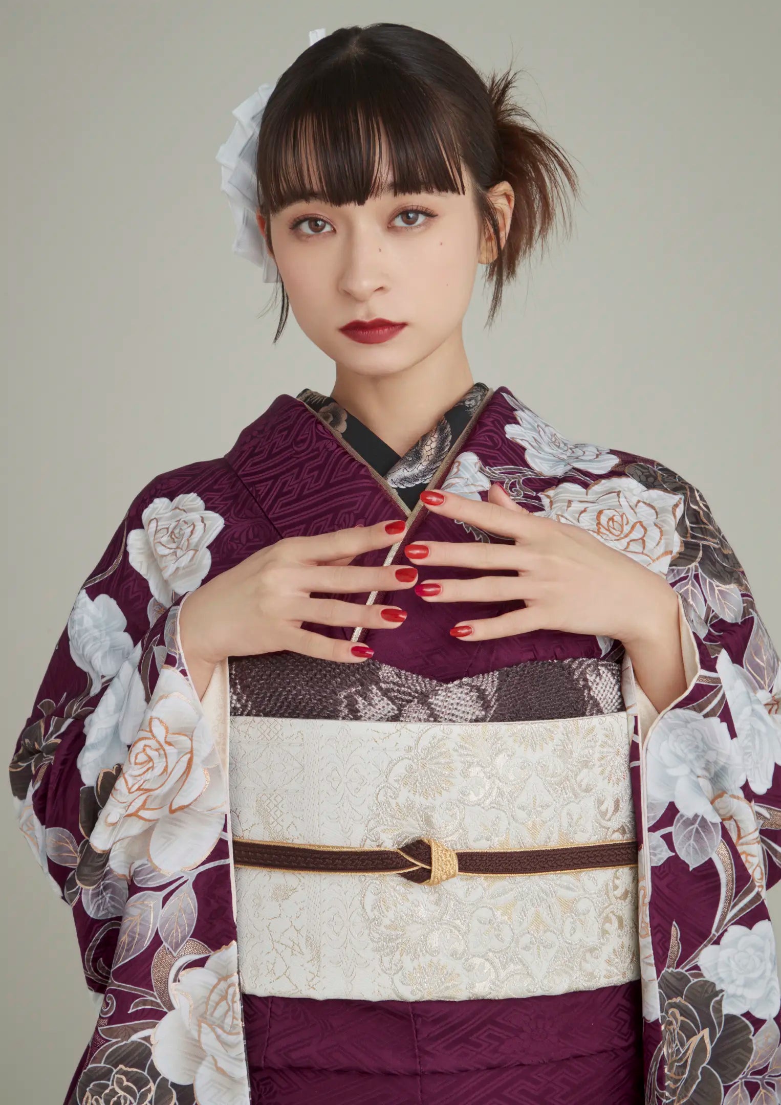 【振袖ネットレンタル：抜け感のあるボルドーをまとう】くすみローズが大人な装い/FL-E317