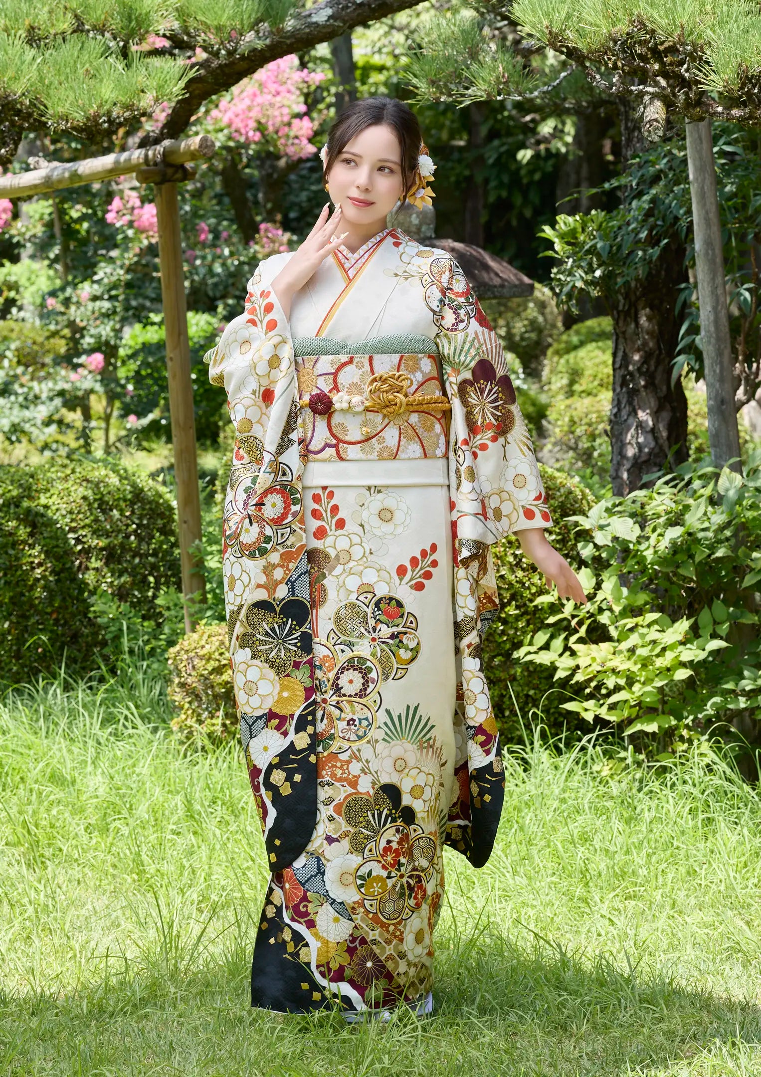 【振袖ネットレンタル：凛とした佇まいと美しさ】梅の花が愛らしい白/FL-E318