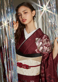 【振袖ネットレンタル：スマートな深紅ローズ】洗練された大人の赤を着こなす/FL-E402