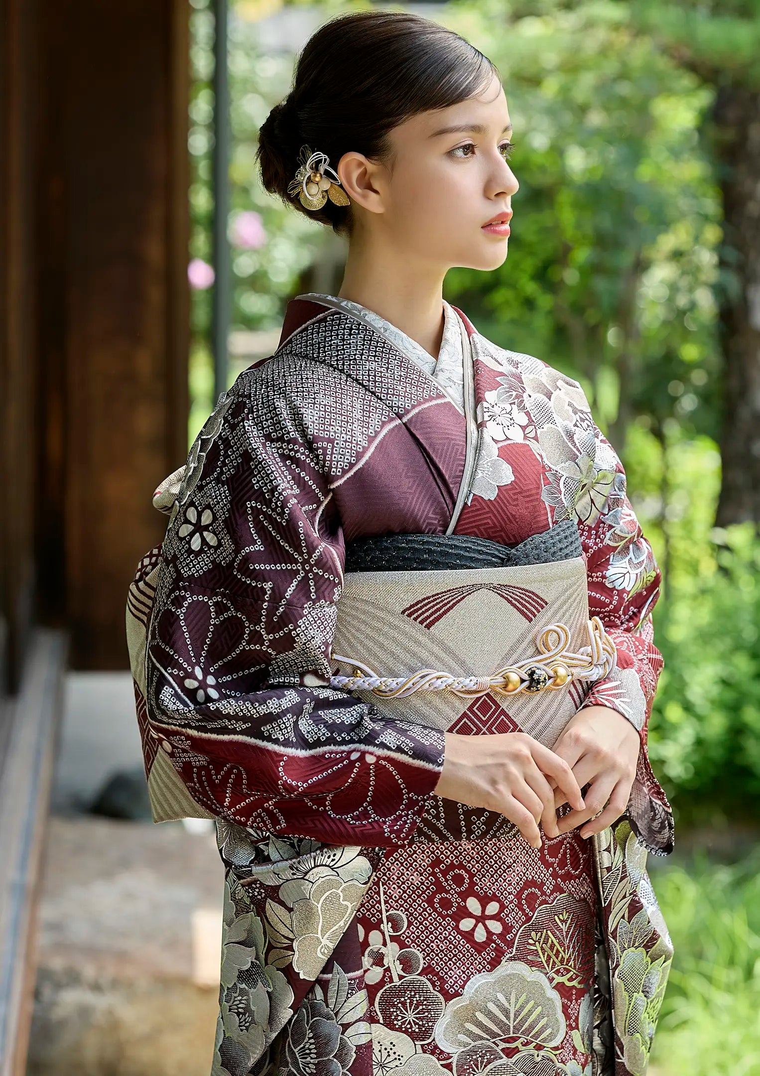 【振袖ネットレンタル：格式高く】牡丹や松柄のえんじ色/FL-E403