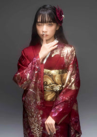 【振袖ネットレンタル】赤色に金の百合が大胆/KH-605