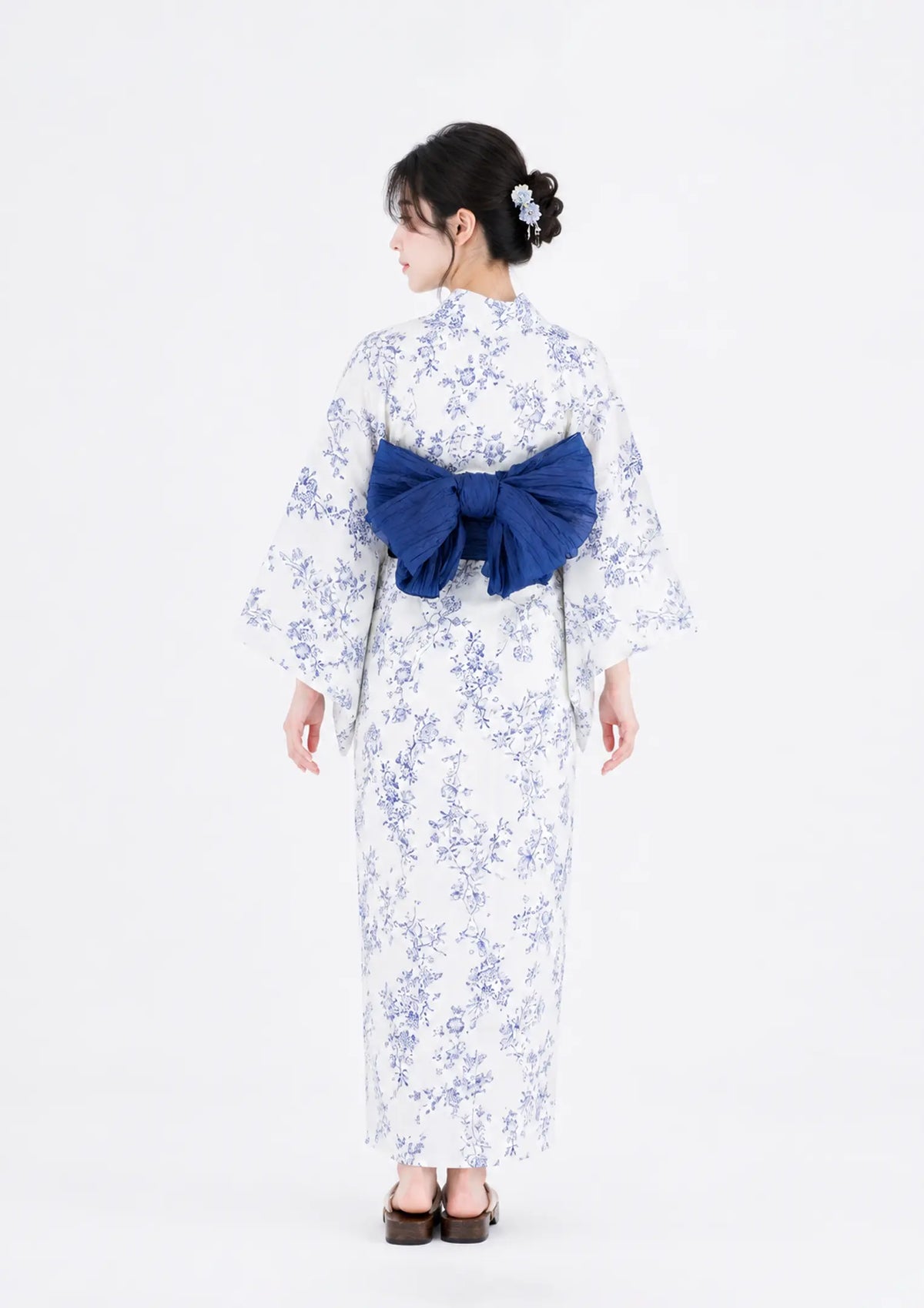 浴衣販売】セパレート2way浴衣帯つきセット白地に青のデザインがトワル 浴衣販売】セパレート2way浴衣帯つきセット白地に青のデザインがトワル