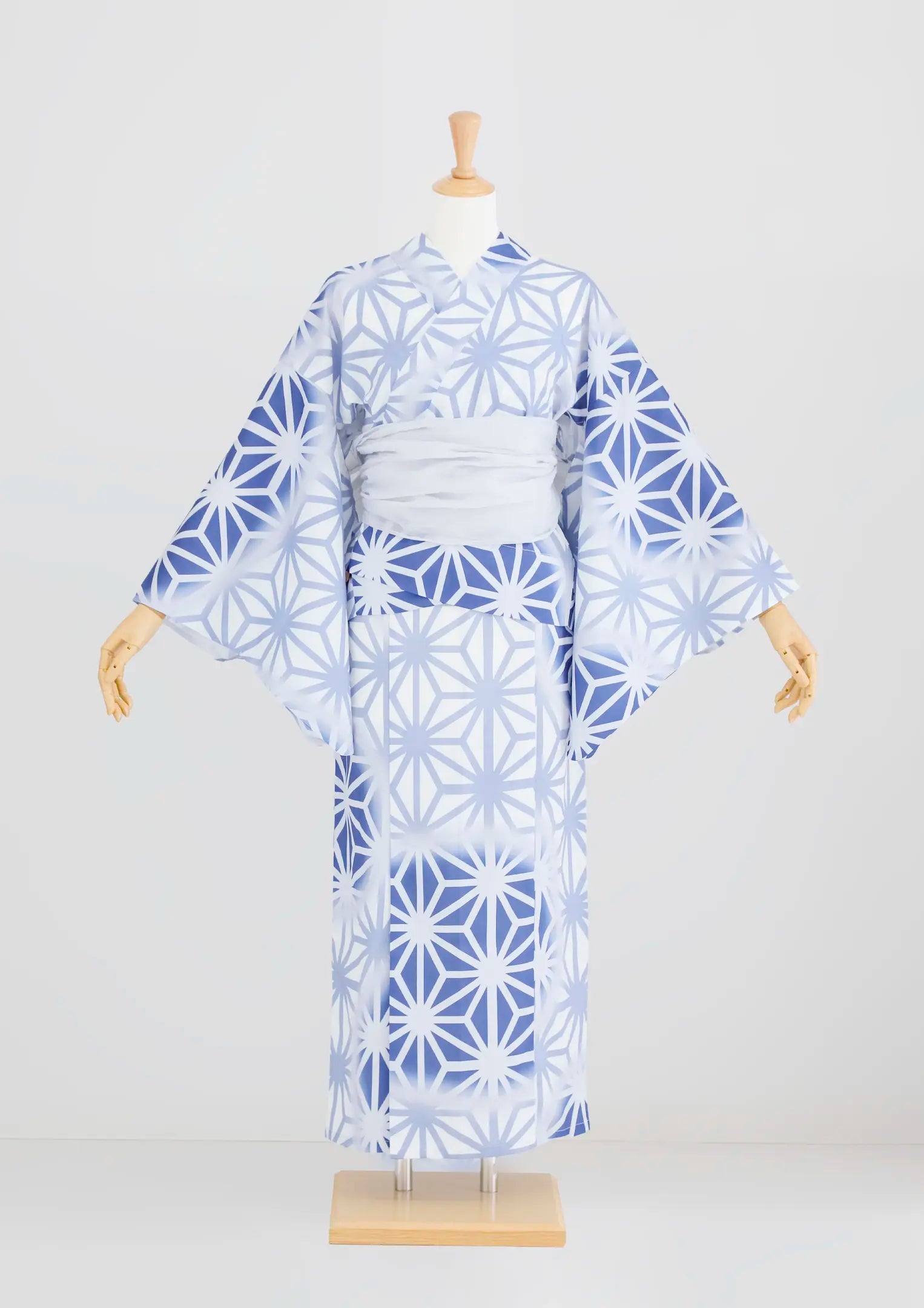 【浴衣販売】セパレート浴衣帯つきセット夏らしい清涼感ある青色に白の麻の葉模様/WY-9