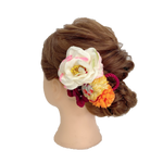 【髪飾り：オレンジや黄色の花飾りに赤色の組紐がレトロ】hair-46