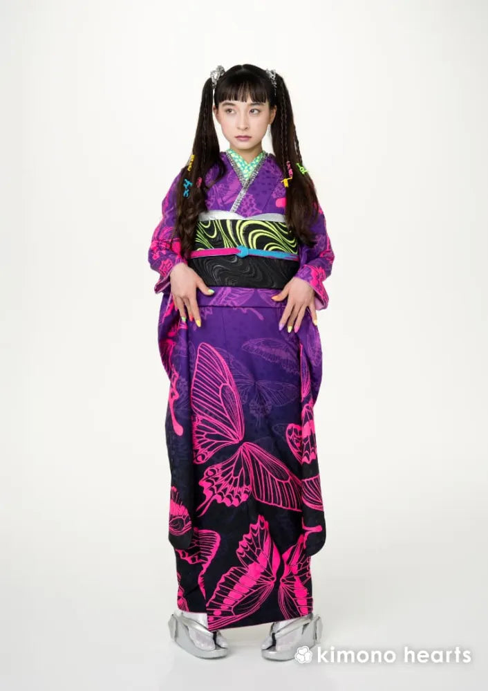 【振袖ネットレンタル：バタフライビビット】妖しく魅惑的な個性派振袖/KH-556