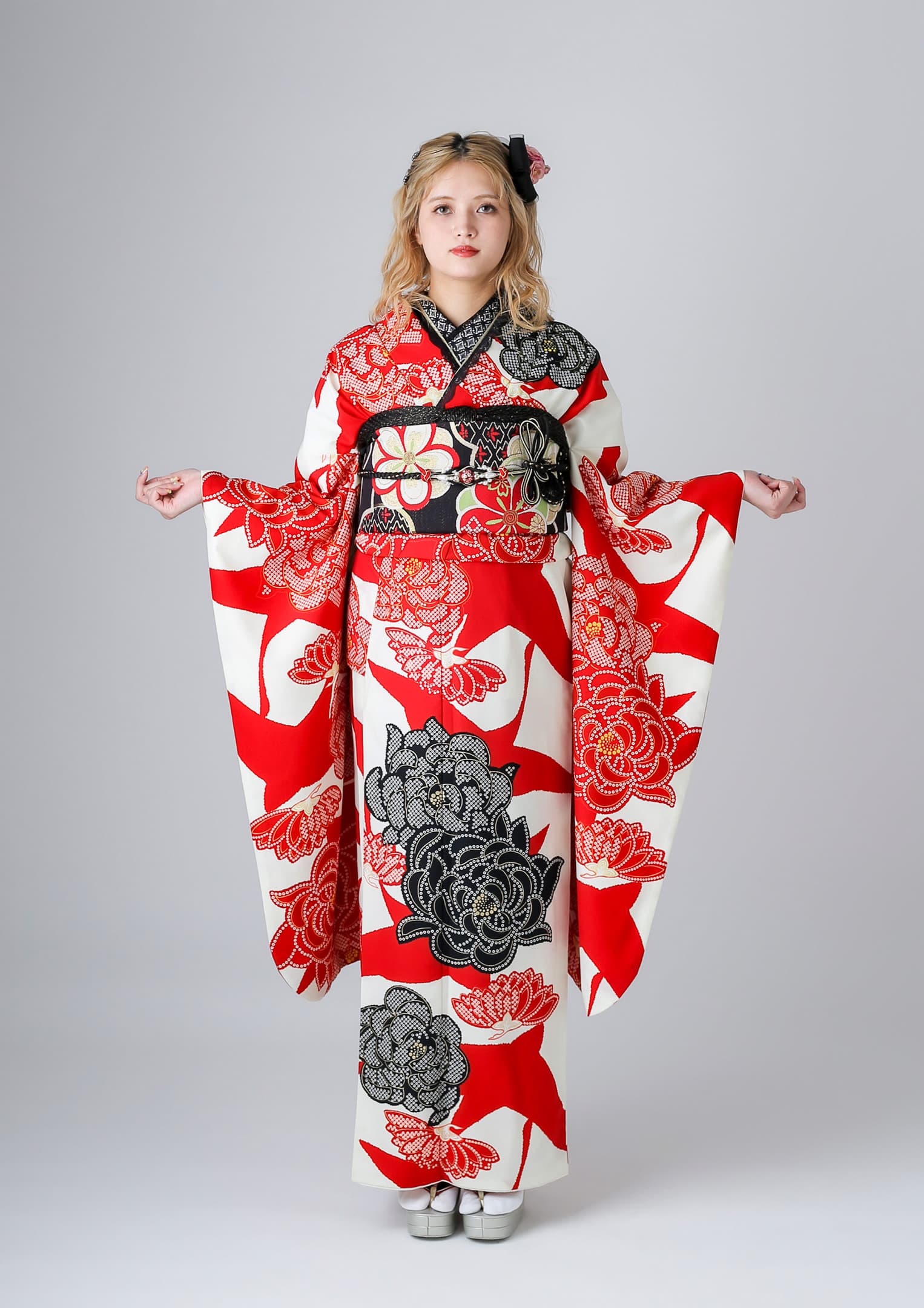 振袖ネットレンタル：白×黒×赤の配色】大正ロマンあふれる装いに/KH