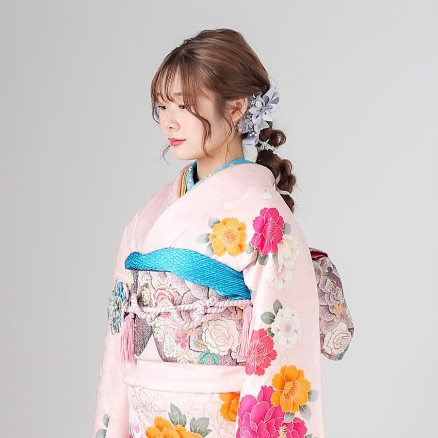 髪飾り販売：成人式・卒業式に！くすみ水色の花に編み込みにもピッタリ