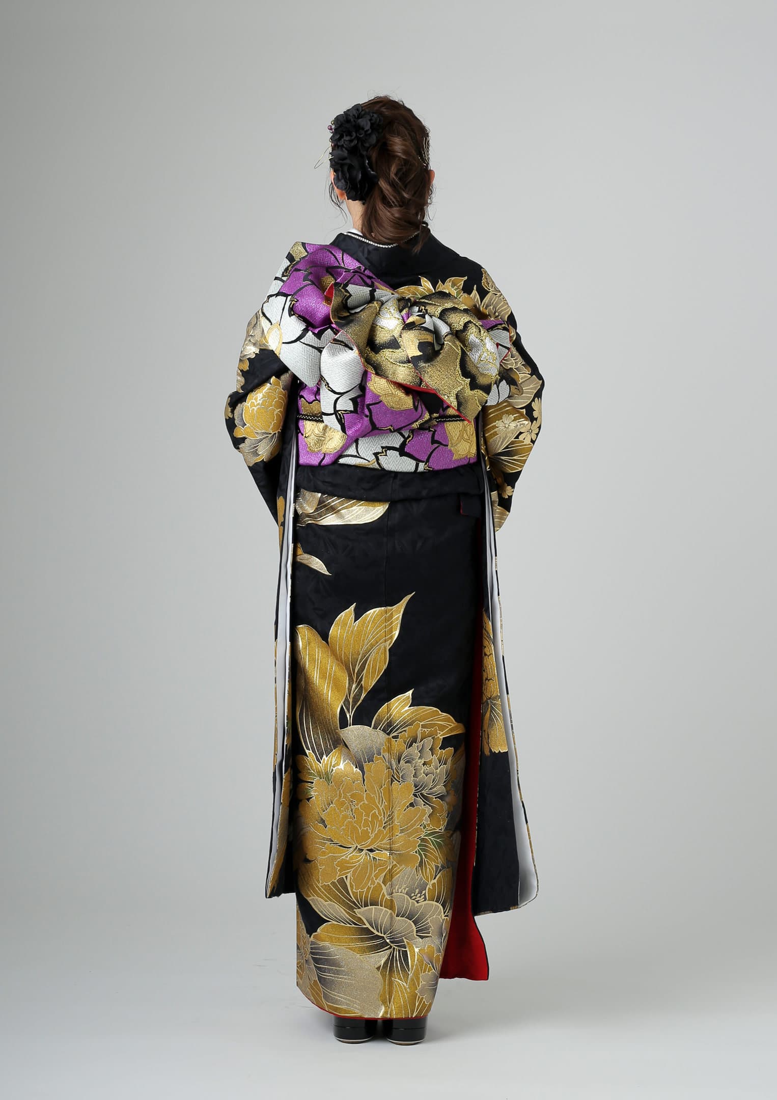 振袖ネットレンタル：黒と金】派手にキメてみない？/KH-297 – kimono