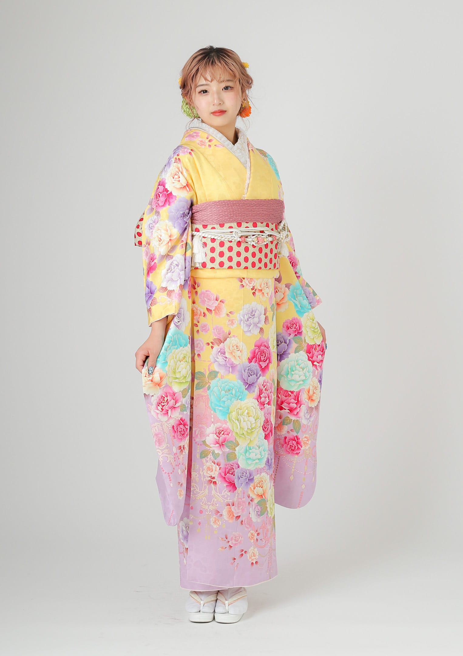 振袖ネットレンタル：パステルカラーの黄色】水色やピンクのローズがキュート/FL-5312 – kimono-hearts-onlinestore