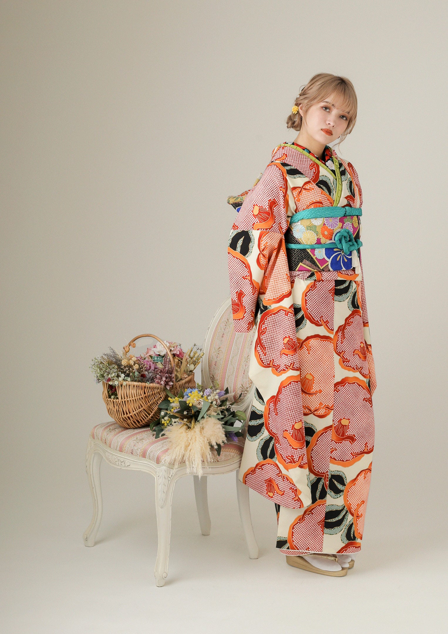 つきもの着物 くり。です。 ネオジャパネスク】KH-565｜鷺森アグリとのコラボしたオリジナル黒振袖