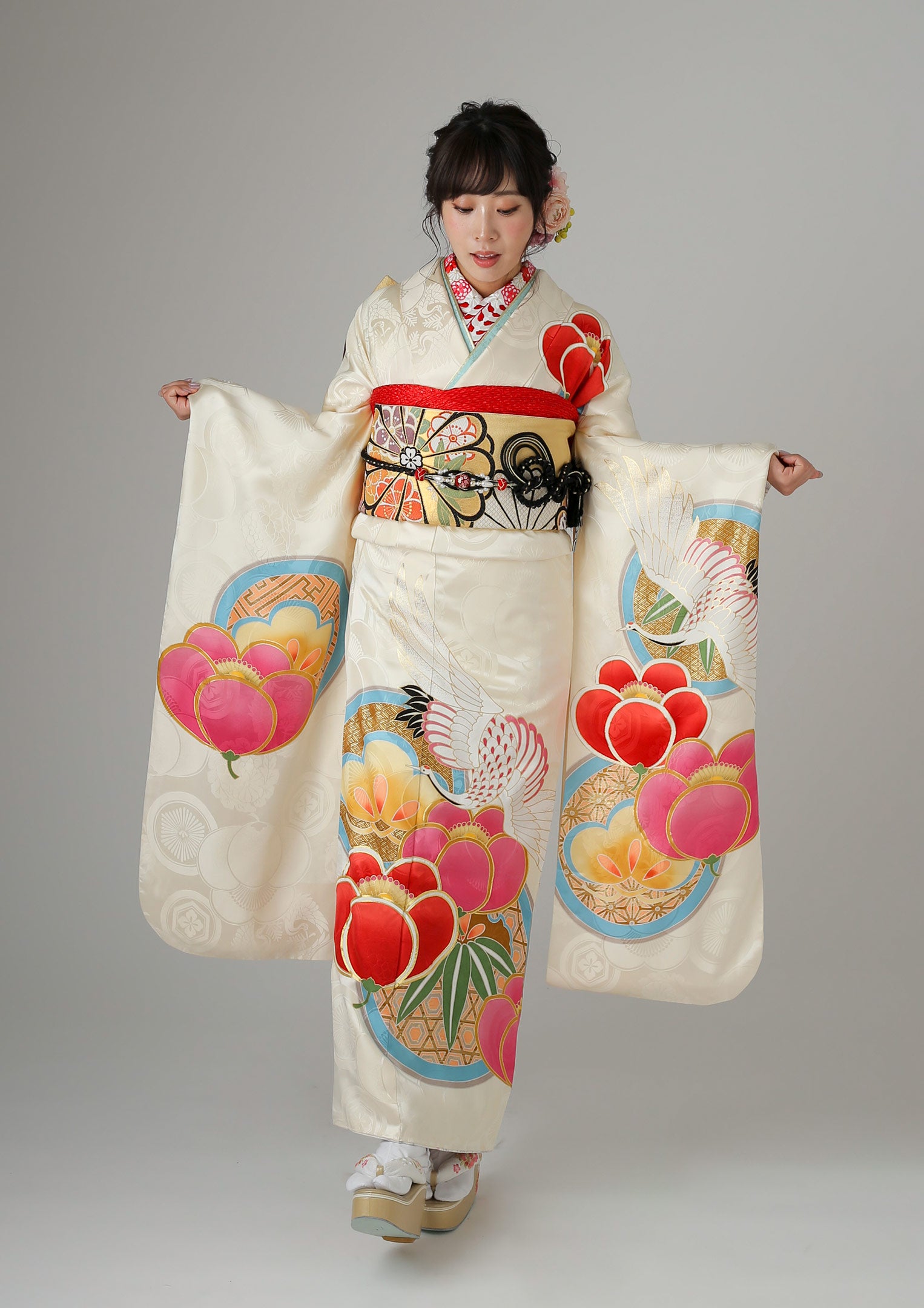 １万引き！！美品の振袖。３万円。いま１万引き、1.98万円。 1万引き！！美品の振袖。3万円。いま1万引き、1.98万円。