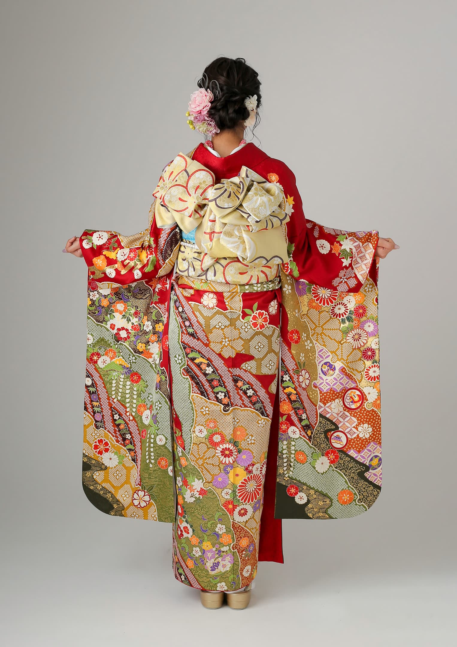 342 振袖フルセット 正絹 オフホワイト 白 橙 赤 金彩 暈し染め 長身さん 342 振袖フルセット 正絹 オフホワイト 白 橙 赤 金彩 暈し染め 長身