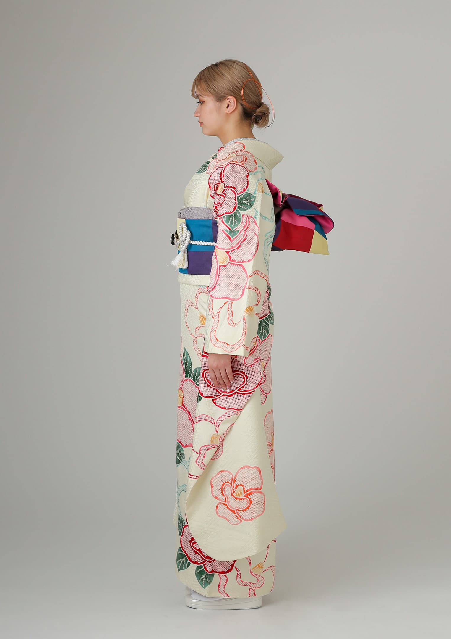 振袖ネットレンタル：白に椿】大人っぽく/KH-154 – kimono-hearts