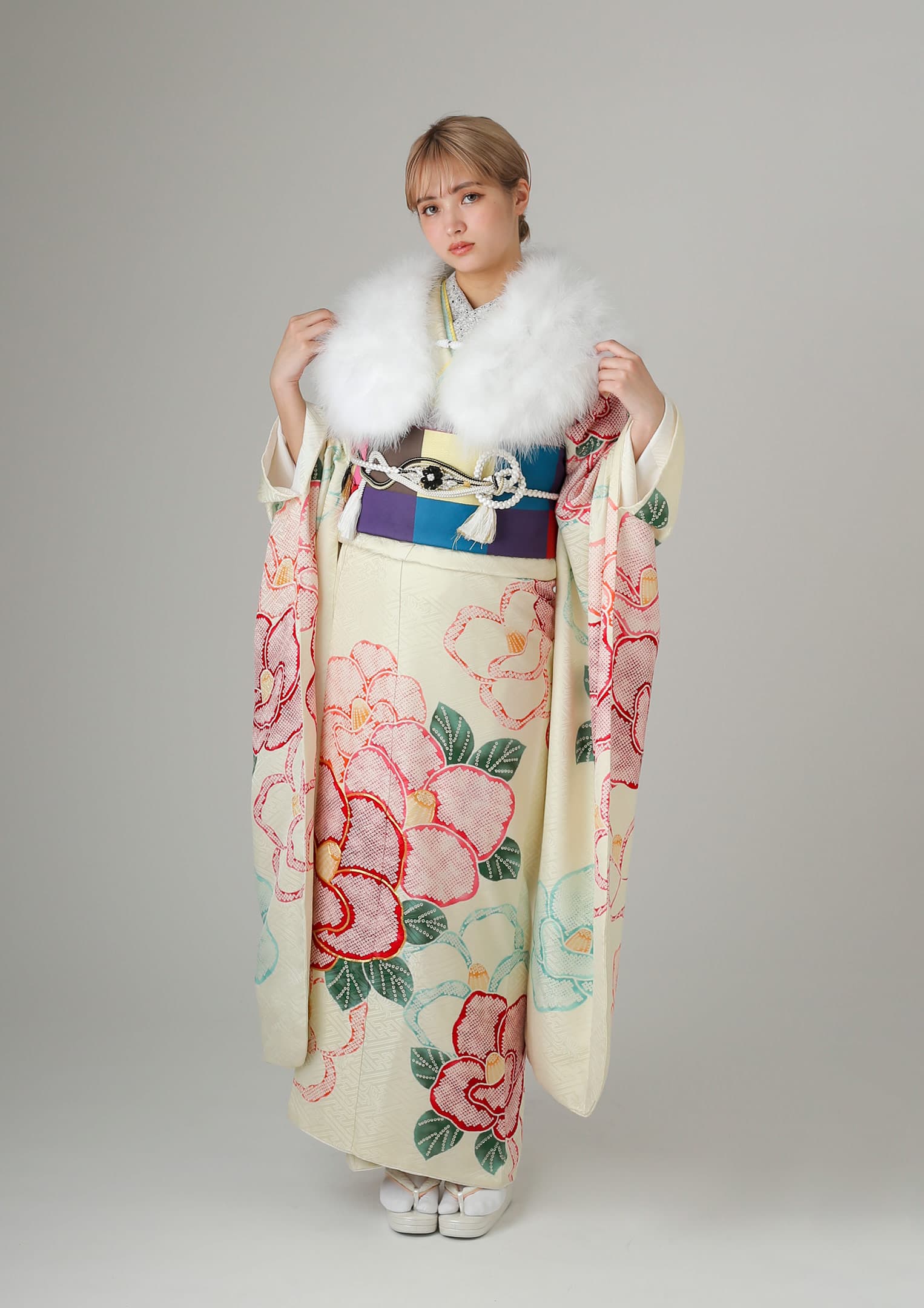 振袖ネットレンタル：白に椿】大人っぽく/KH-154 – kimono-hearts