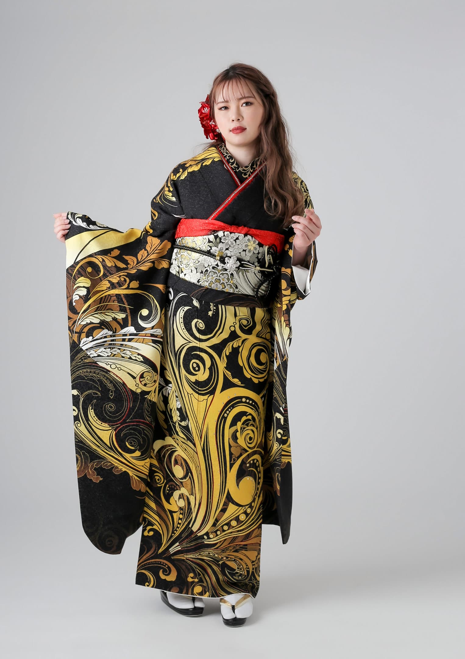 振袖ネットレンタル：グラマラス】黒地に黄色のトライバル/C-024