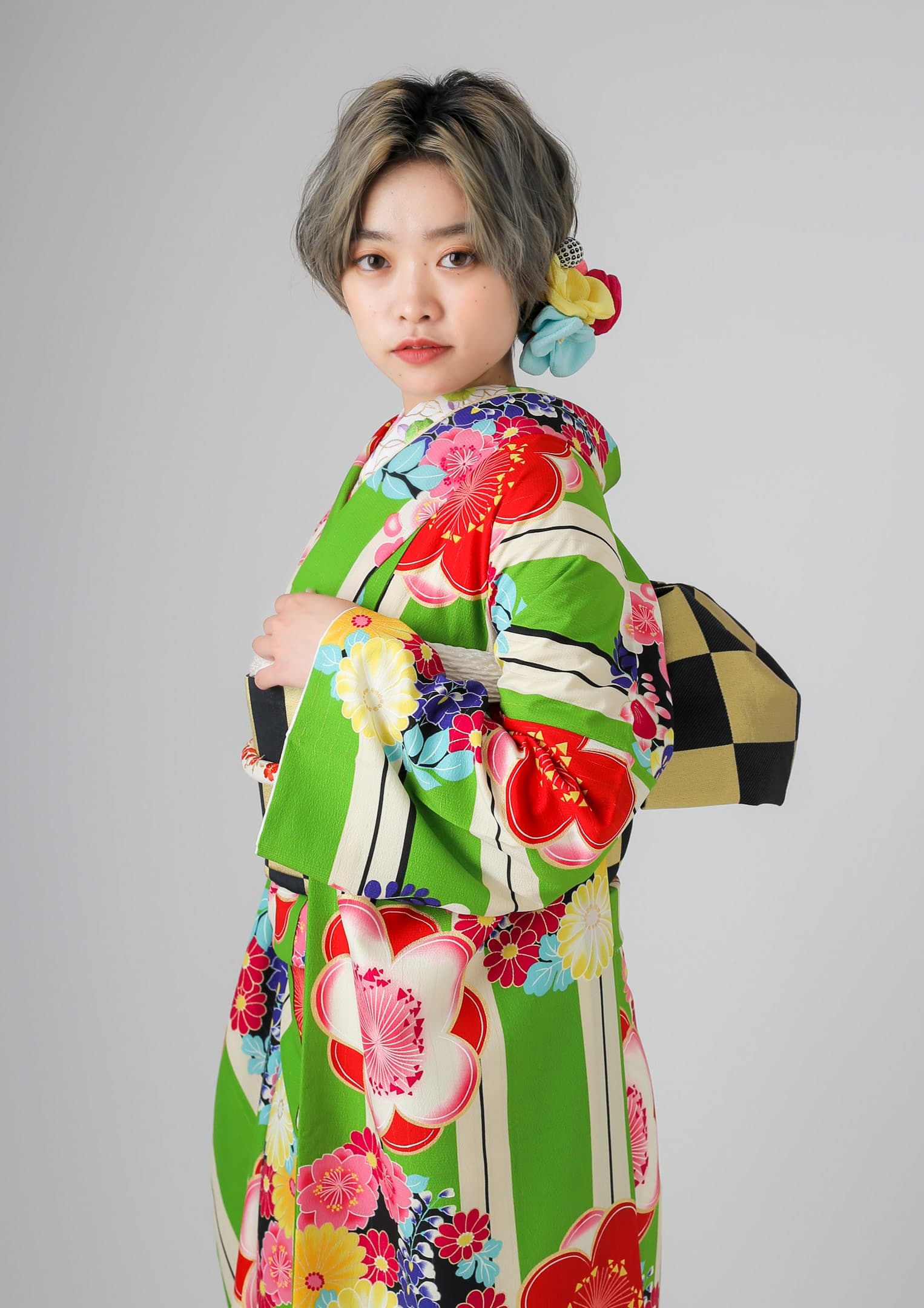 振袖ネットレンタル：レトロモダン】緑のストライプ/C-032 – kimono