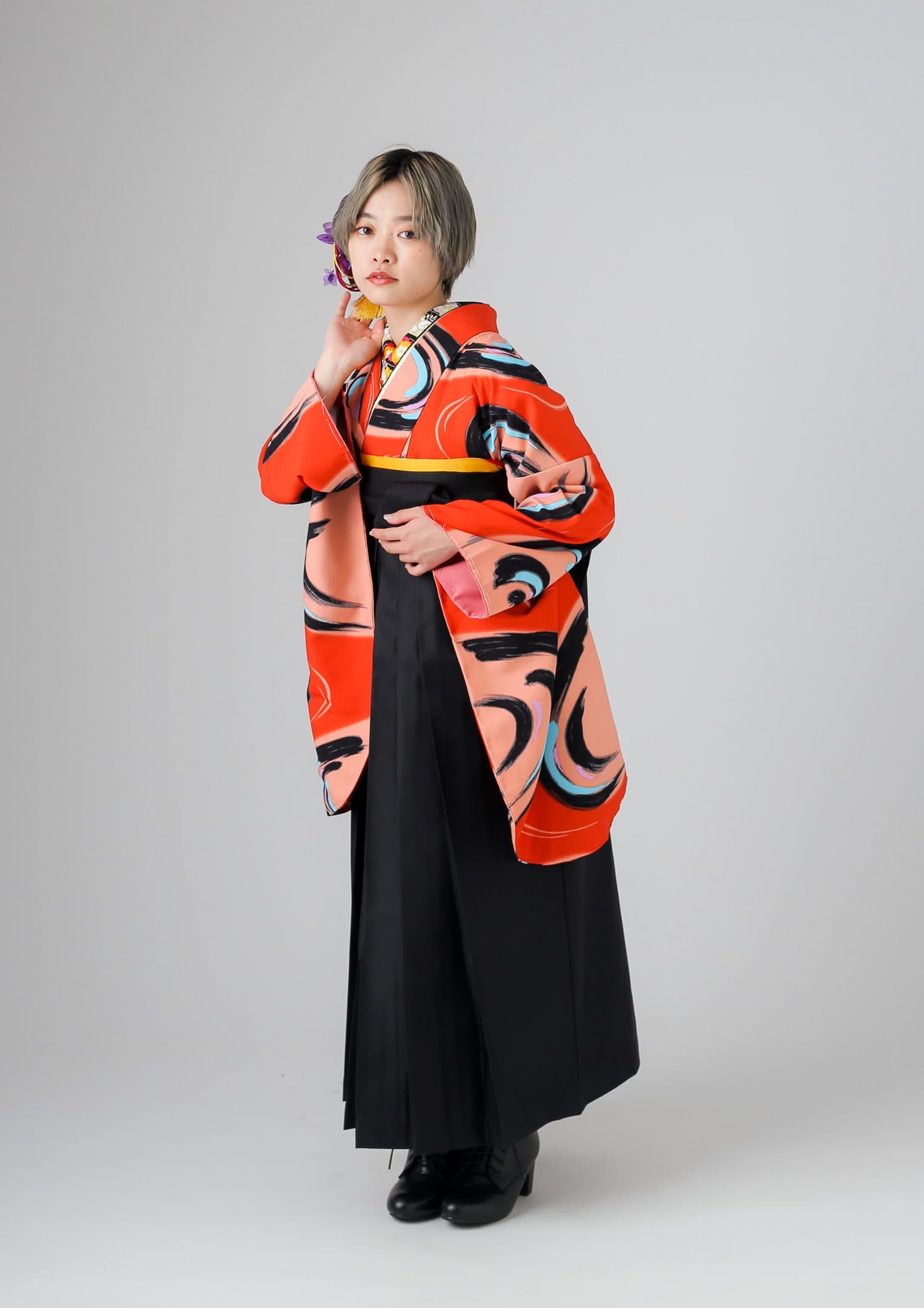 袴ネットレンタル：朱色と筆書き】和のテイストを感じる個性/HA-48