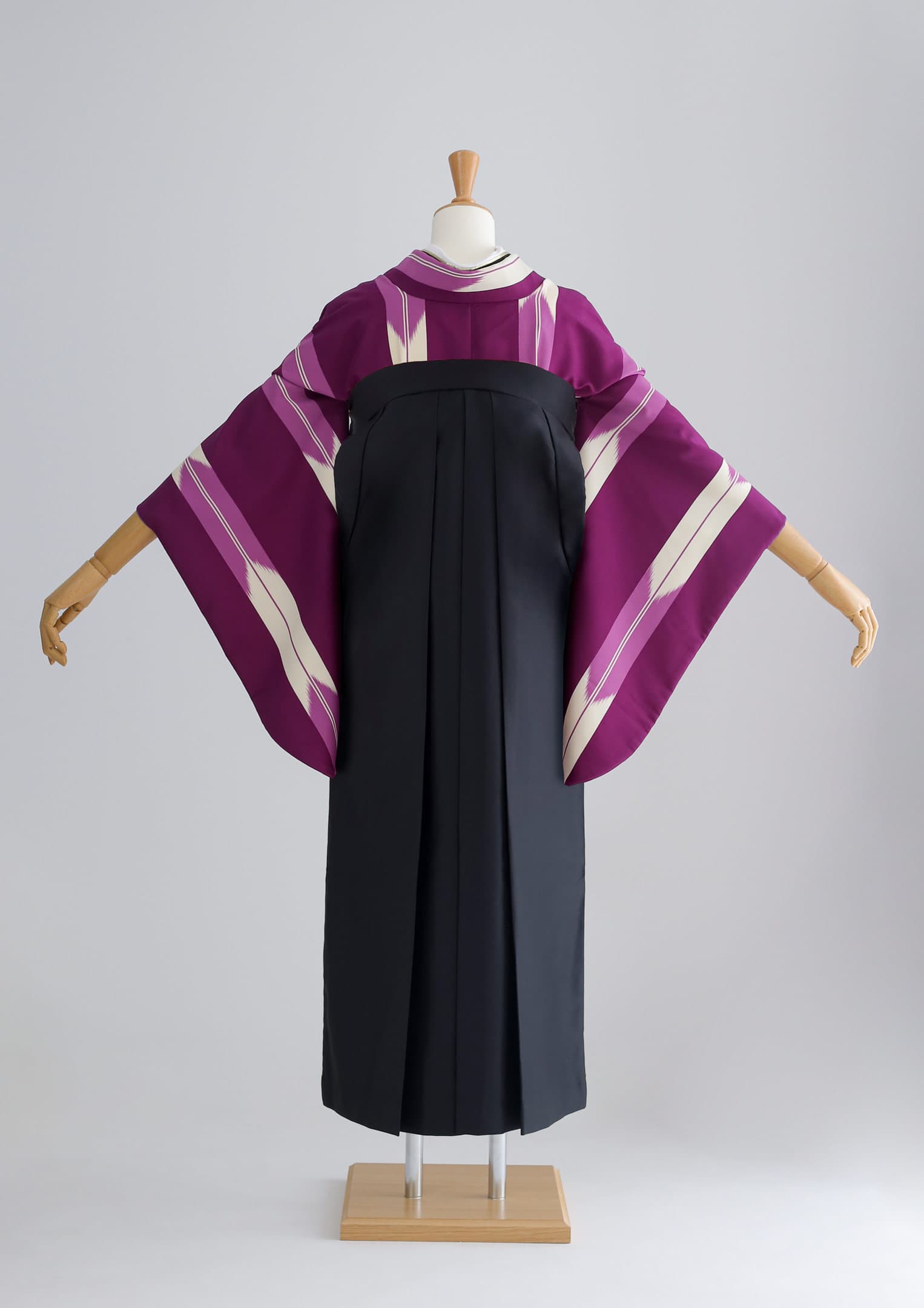袴ネットレンタル：紫と矢絣ストライプ】ちょっと大人なハイカラさん