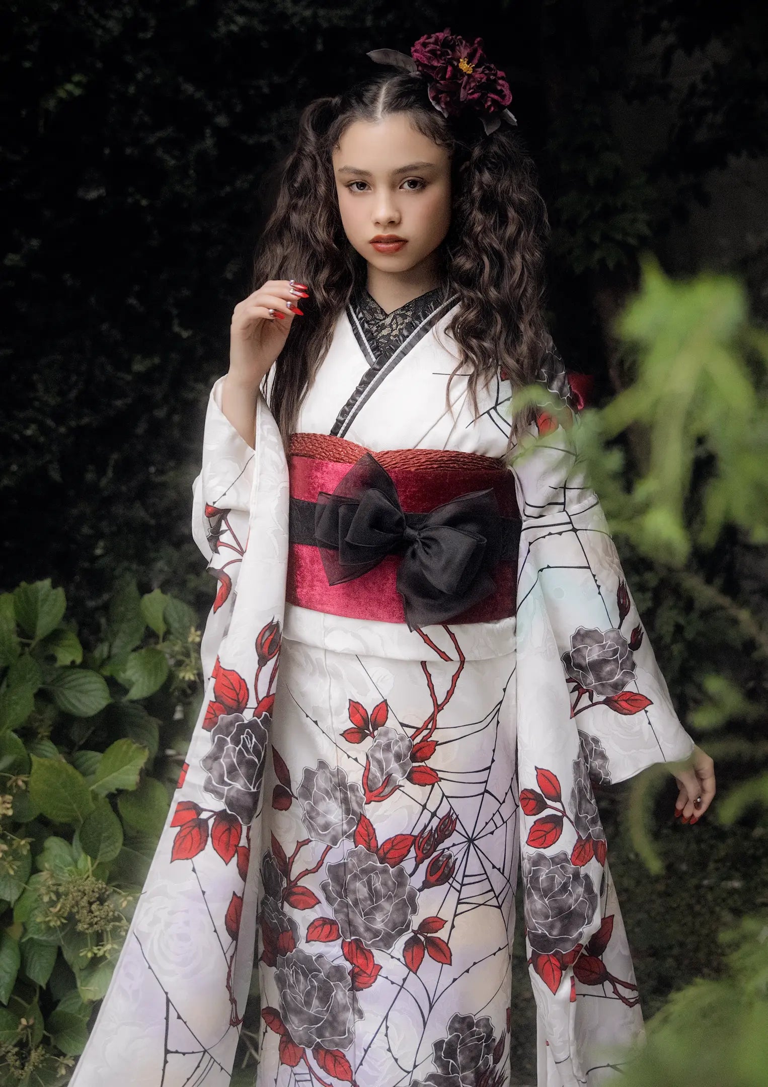 振袖ネットレンタル:雪原のバラ】洋風ゴシックスタイル/KH-521 振袖ネットレンタル:雪原のバラ】洋風ゴシックスタイル/KH-521