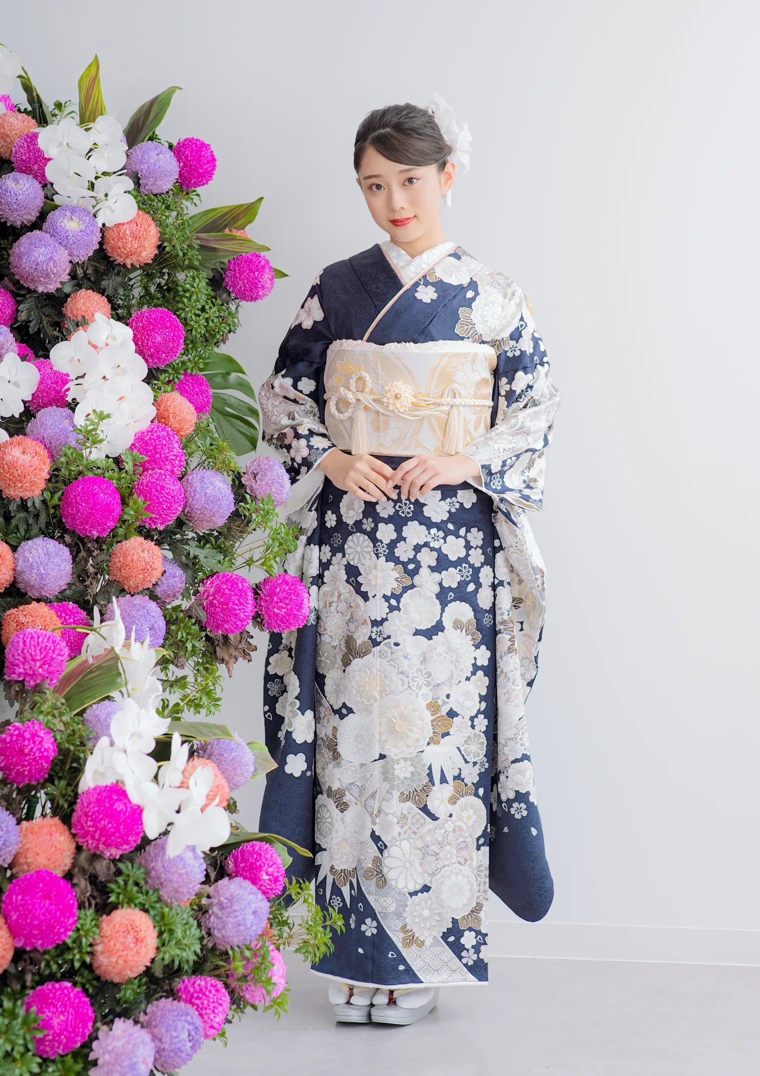 振袖ネットレンタル:気品ある紺 】白い花々と熨斗/KH-544 – kimono 振袖ネットレンタル:気品ある紺 】白い花々と熨斗/KH-544 – kimono