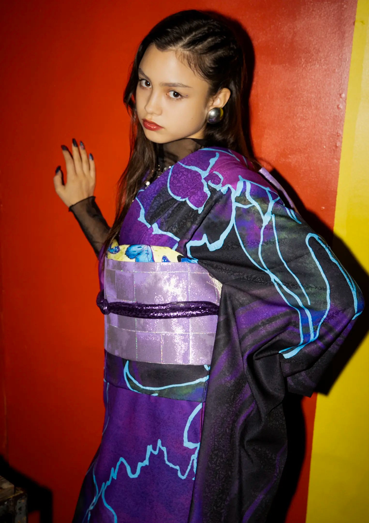 振袖ネットレンタル: パープルのニュアンス】個性はスタイルを貫いて 振袖ネットレンタル: パープルのニュアンス】個性はスタイルを貫いて