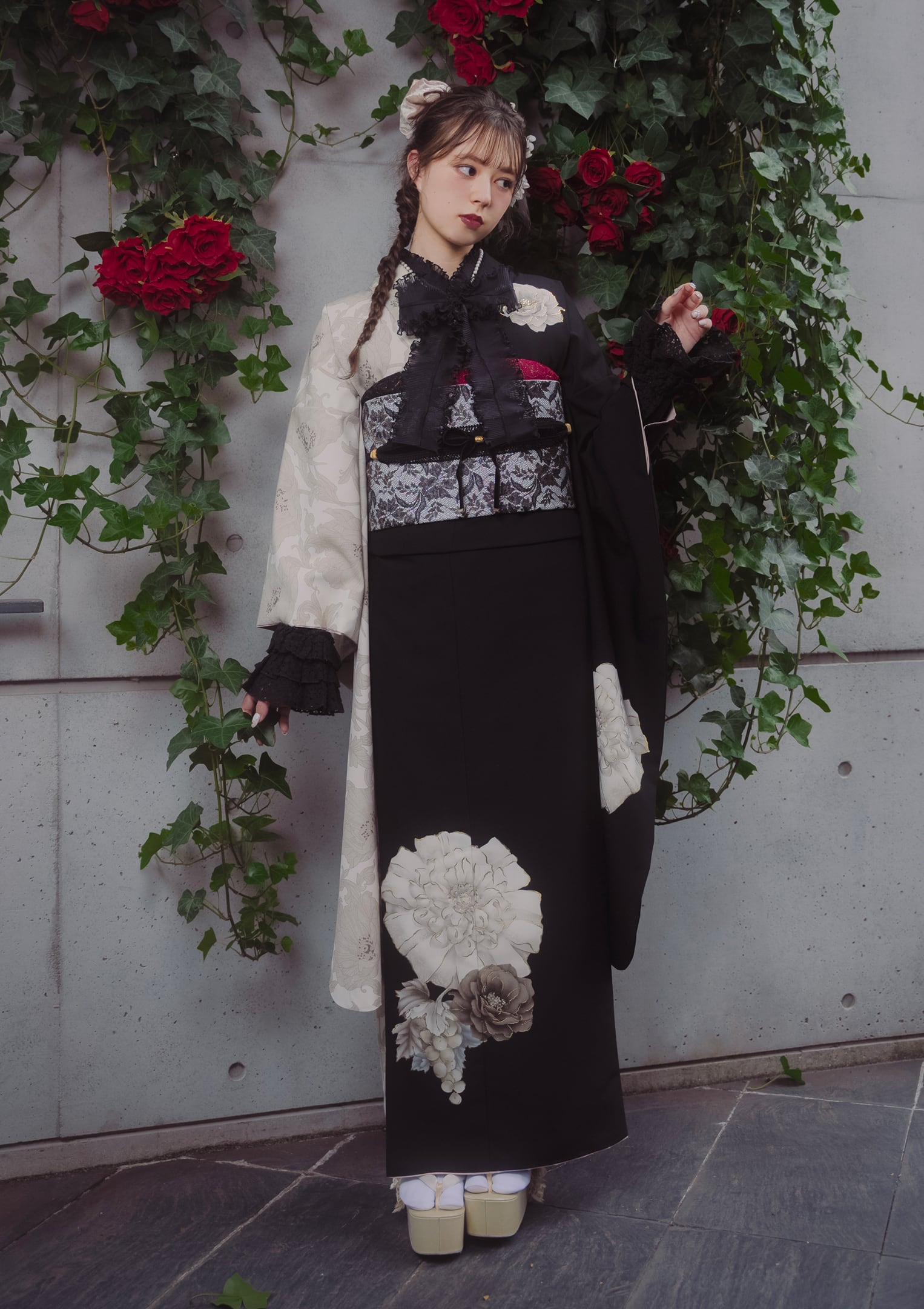 振袖ネットレンタル：ゴシックなバイカラー】シンプルだからこそ