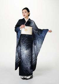 【振袖ネットレンタル：黒地に咲く光の乱菊】大人の色気を粋に表現/KH-584