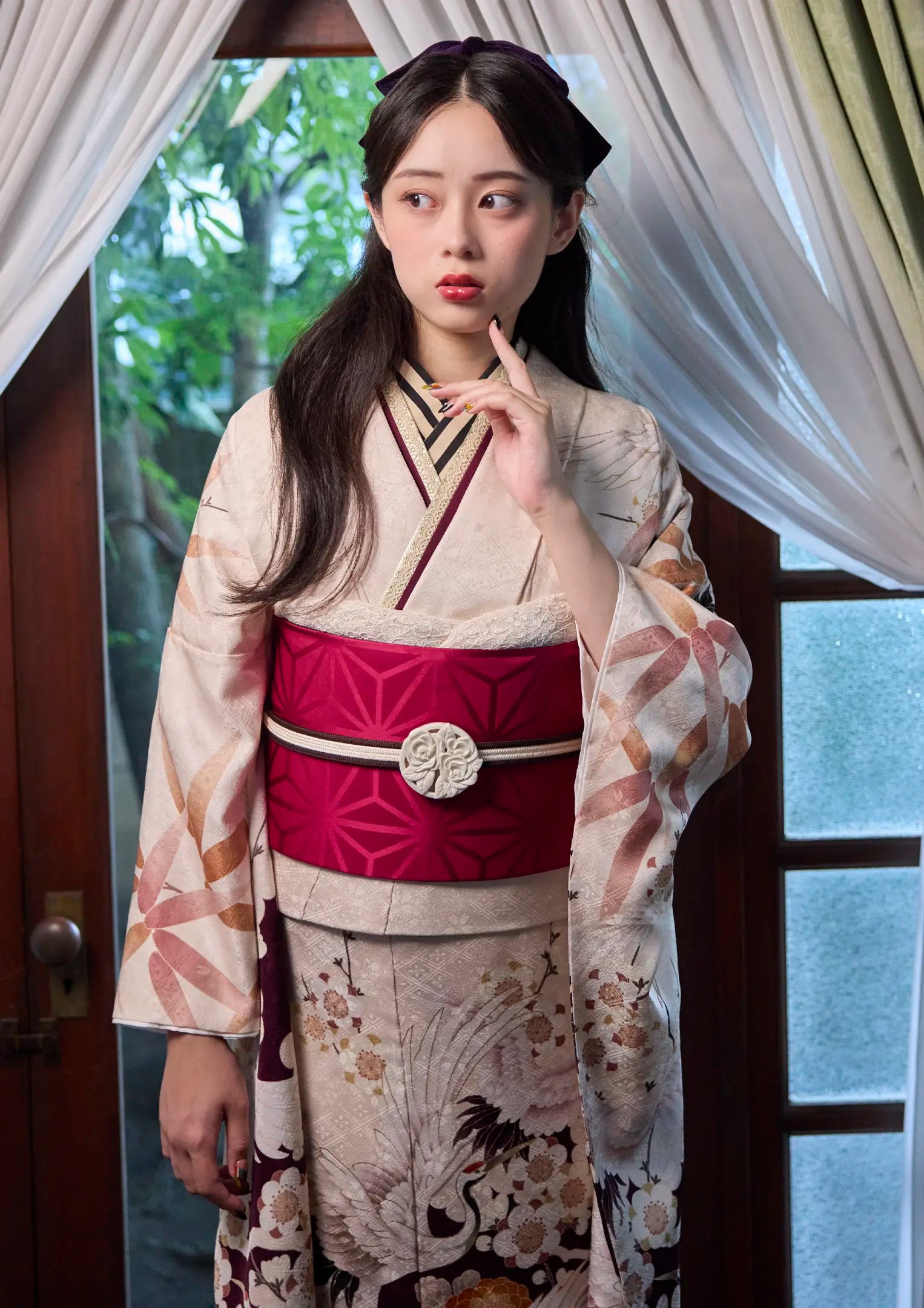 【振袖ネットレンタル： 大正ロマン白鶴】落ち着きと遊び心の華やぎ/FL-D311