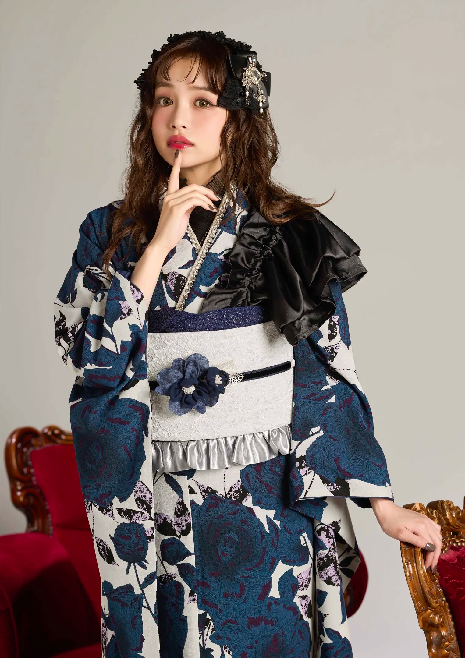 【振袖ネットレンタル：ブルーローズで洋風に】レースやフリルでつくるドールスタイル/KH-305