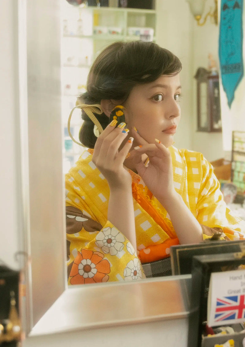 【振袖ネットレンタル：イエローチェック】昭和レトロなデザイン/KH-566