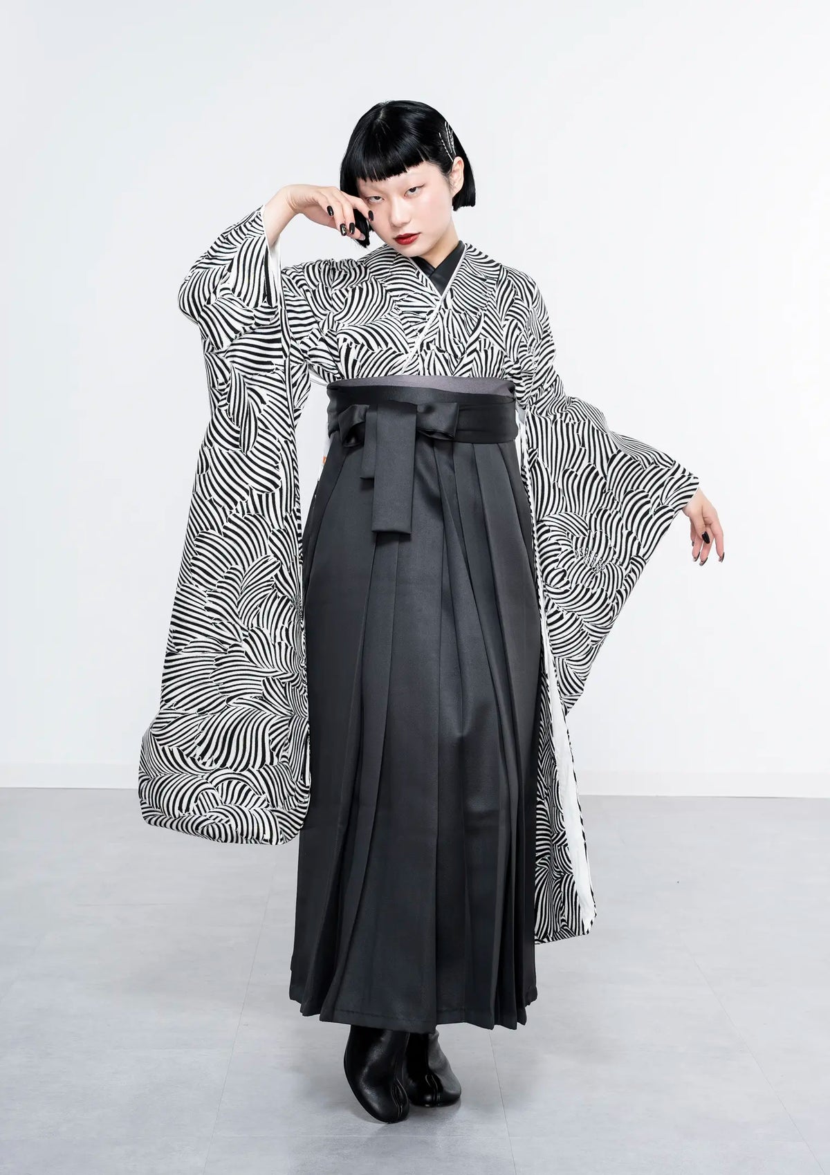 袴ネットレンタル：幾何学模様】白黒の個性派コーデ/kh-535hakama